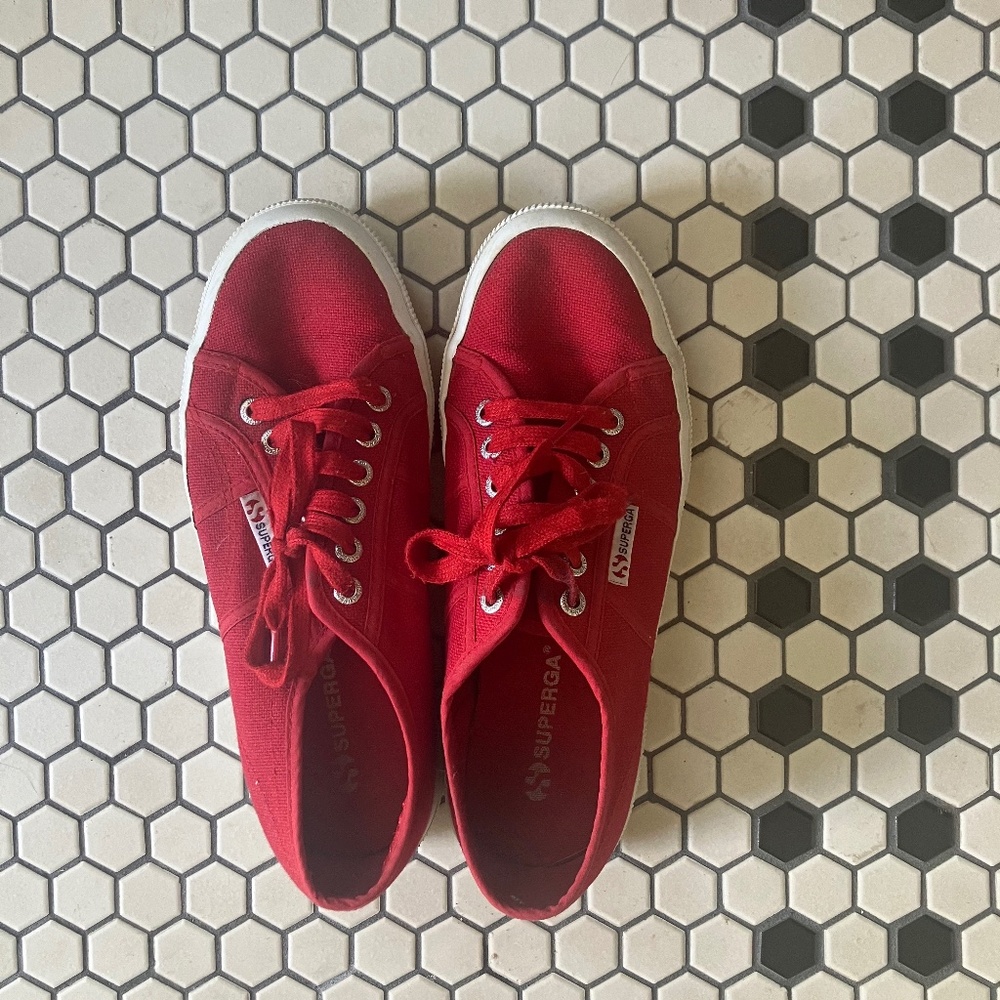 Red Supergas Size 39.5